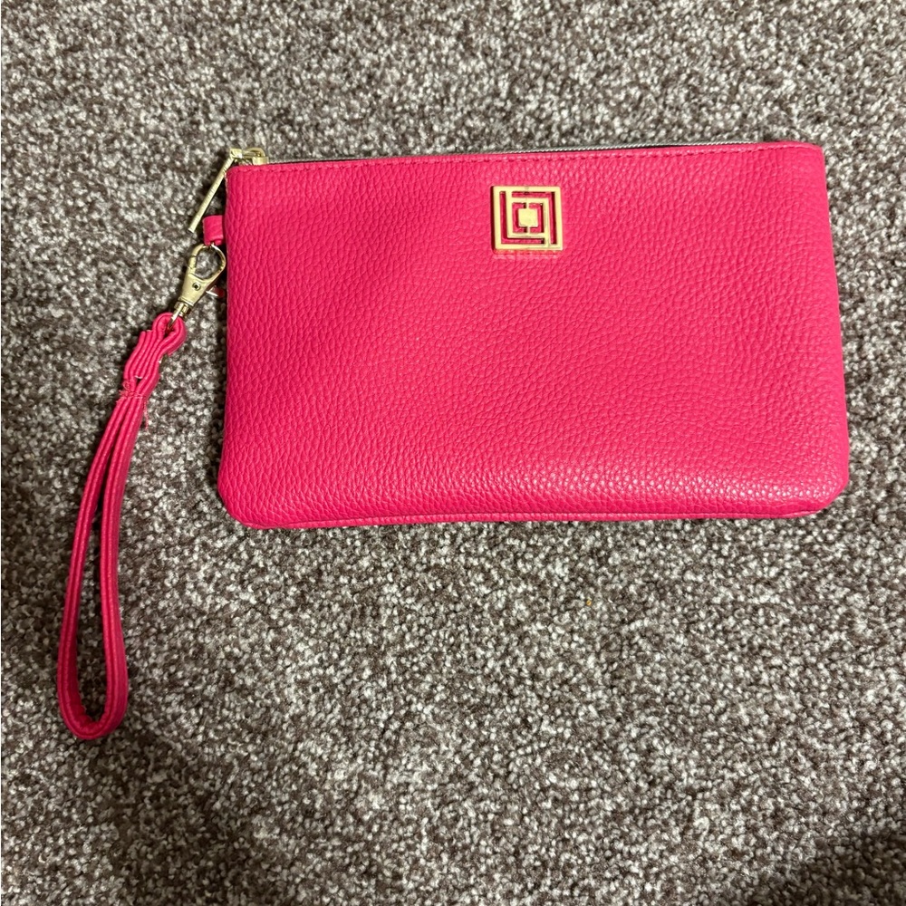 Liz Claiborne Vegan Faux Pebbled Leather Phone Charging Wristlet Wallet